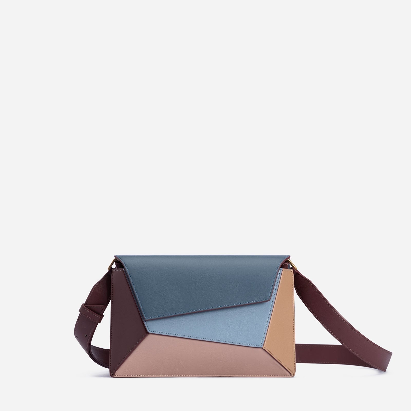 Naomi Bag Mlouye South America